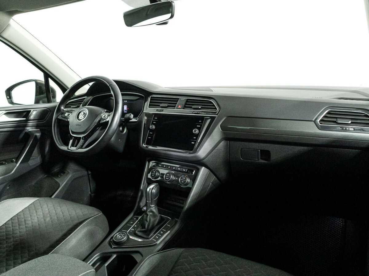 Volkswagen Tiguan 2018 года с пробегом. Фото: #8