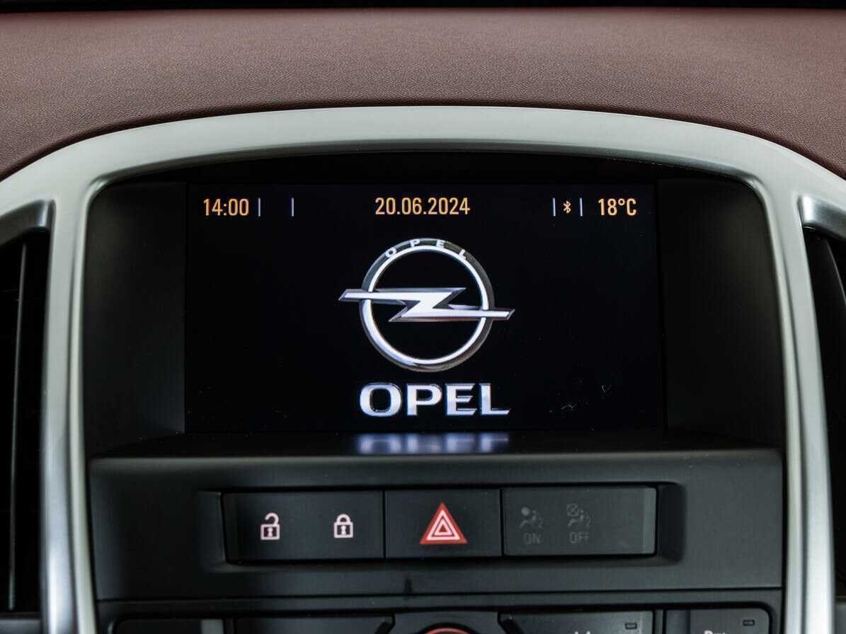 Opel Astra 2013 года с пробегом. Фото: #13