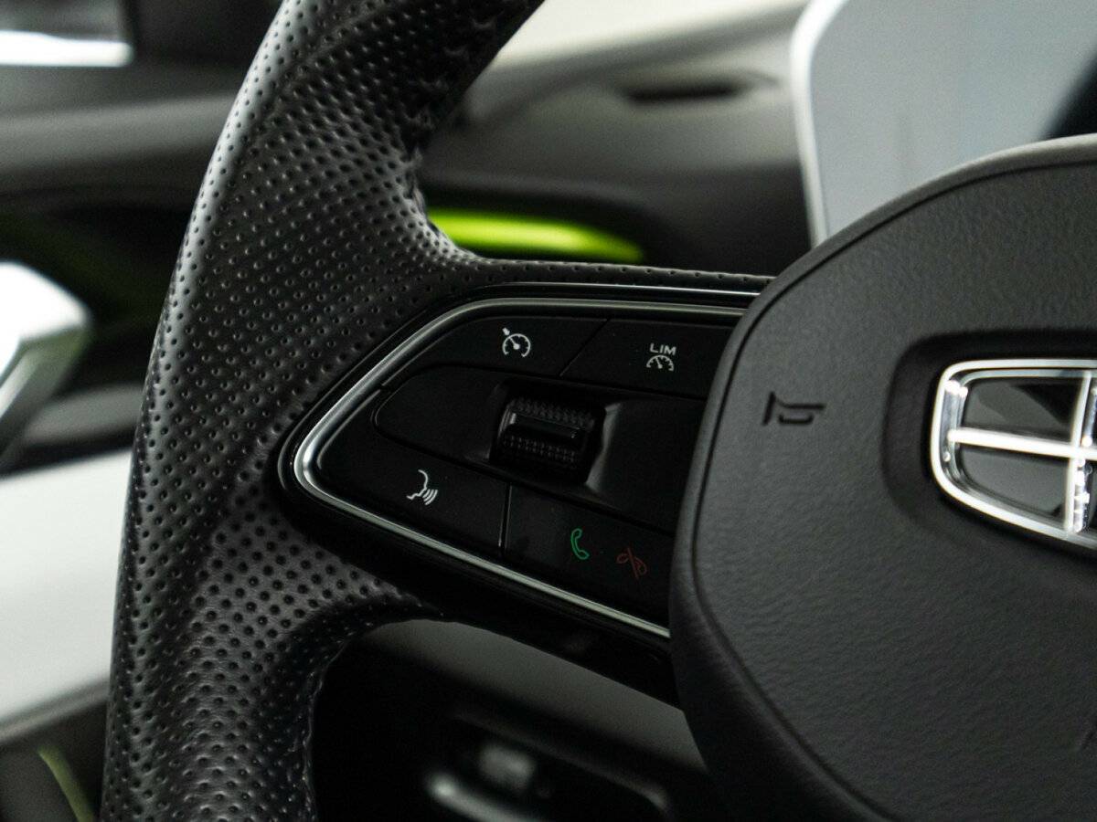 Geely Coolray 2023 года с пробегом. Фото: #21