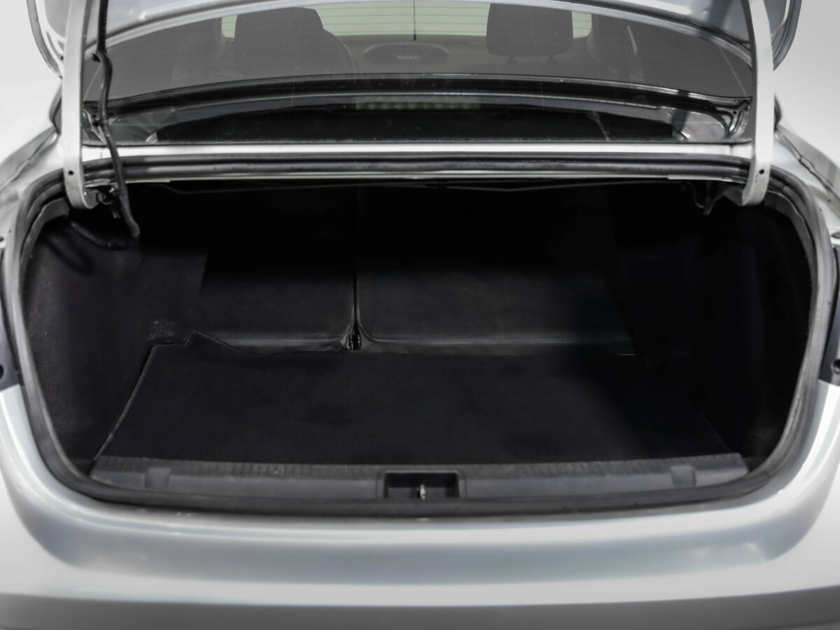 Renault Fluence 2014 года с пробегом. Фото: #24