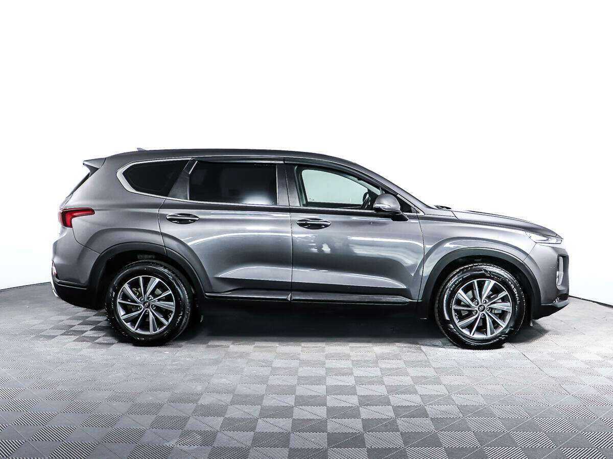 Hyundai Santa Fe 2018 года с пробегом. Фото: #3