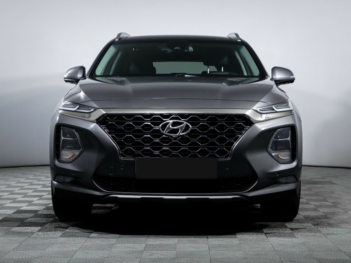 Hyundai Santa Fe 2019 года с пробегом. Фото: #1