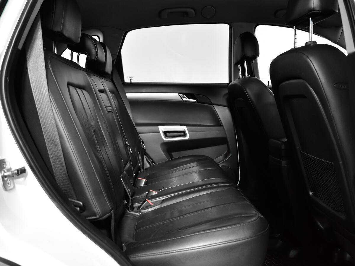 Opel Antara 2012 года с пробегом. Фото: #9