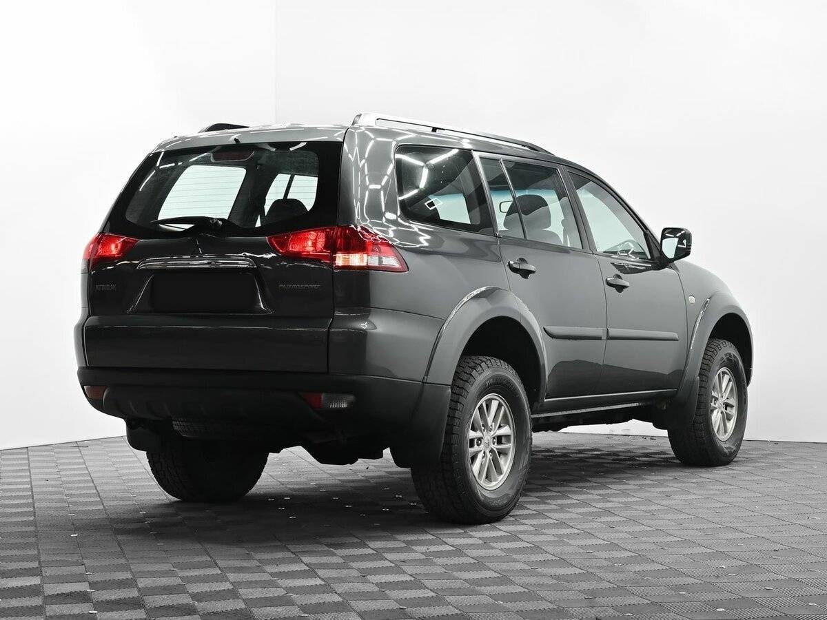 Mitsubishi Pajero Sport 2014 года с пробегом. Фото: #3