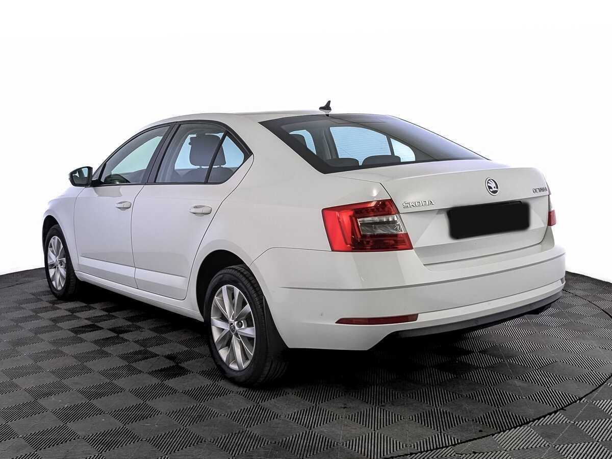 Skoda Octavia 2019 года с пробегом. Фото: #6