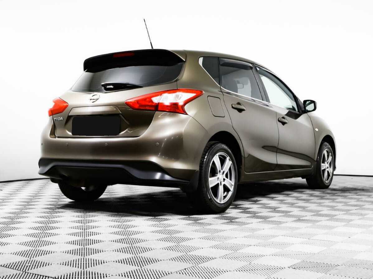 Nissan Tiida 2015 года с пробегом. Фото: #3