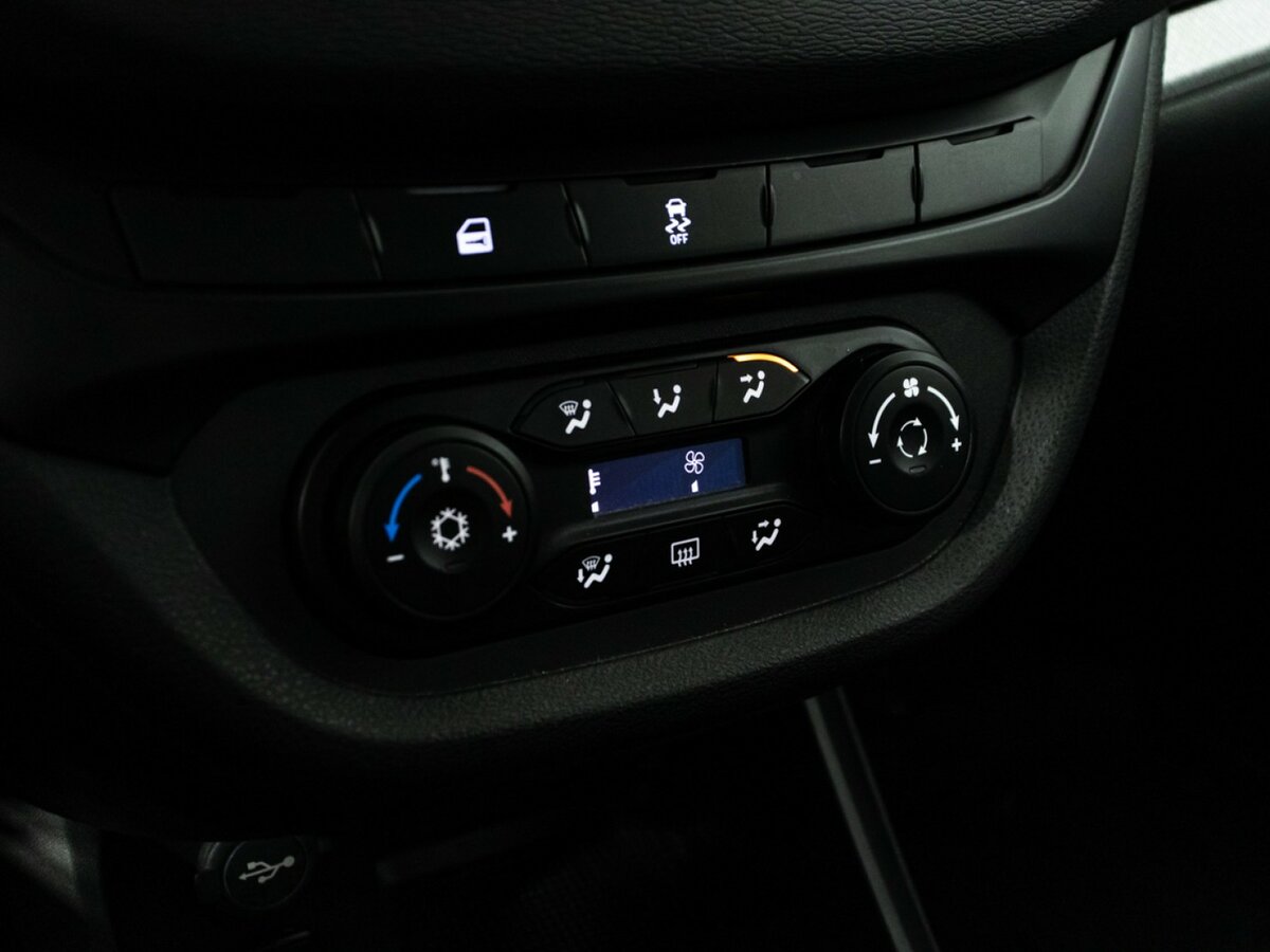 Lada (ВАЗ) Vesta 2020 года с пробегом. Фото: #14