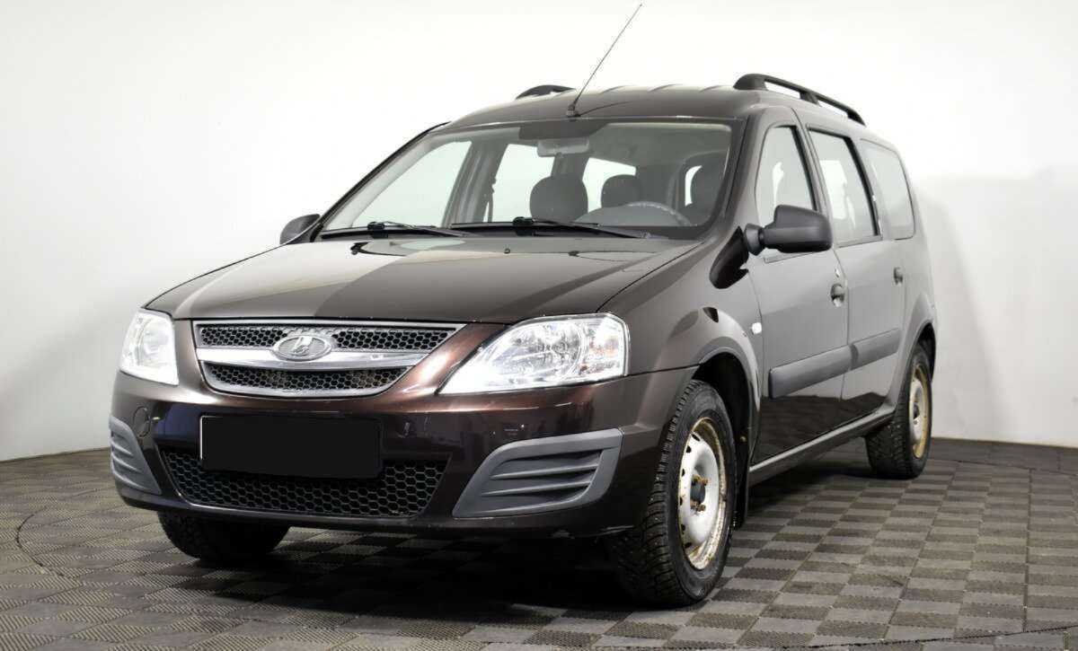 Lada (ВАЗ) Largus 2018 года с пробегом. Посмотреть фото