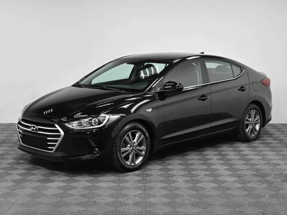 Hyundai Elantra 2017 года с пробегом. Посмотреть фото