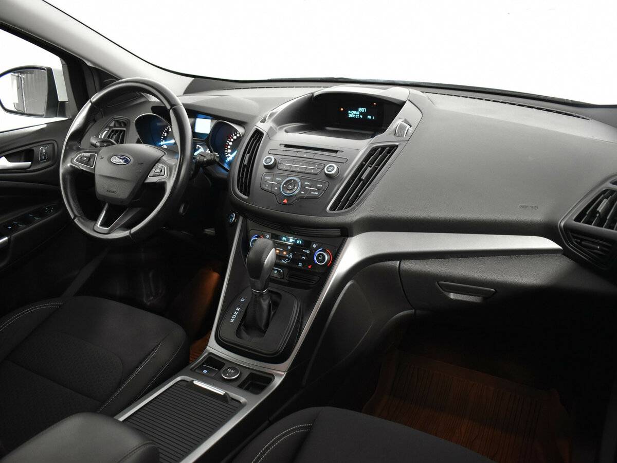 Ford Kuga 2017 года с пробегом. Фото: #7