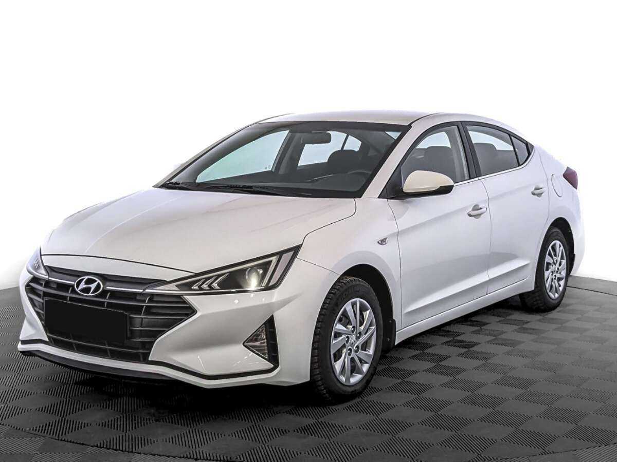 Hyundai Elantra 2020 года с пробегом. Посмотреть фото