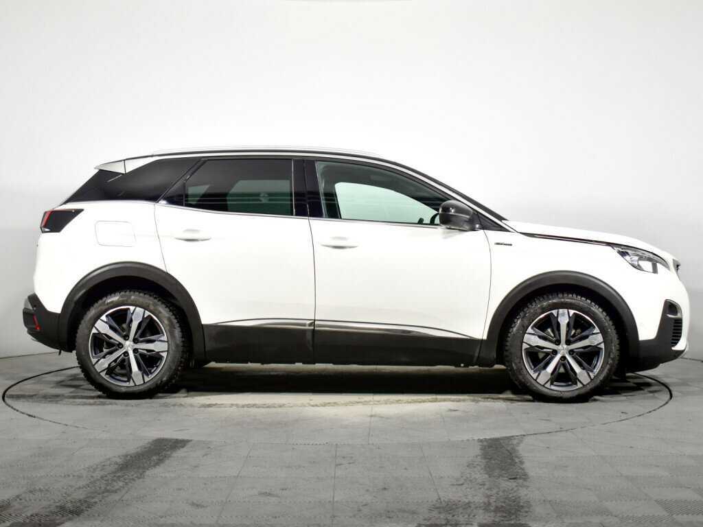 Peugeot 3008 2018 года с пробегом. Фото: #3