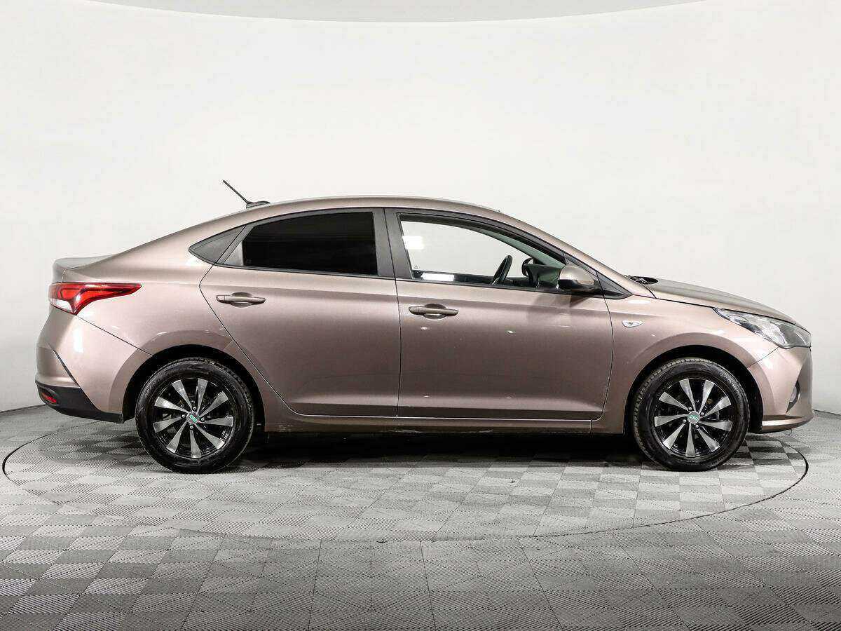 Hyundai Solaris 2020 года с пробегом. Фото: #3
