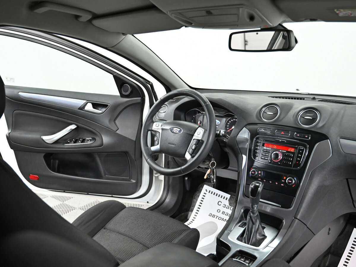 Ford Mondeo 2013 года с пробегом. Фото: #9