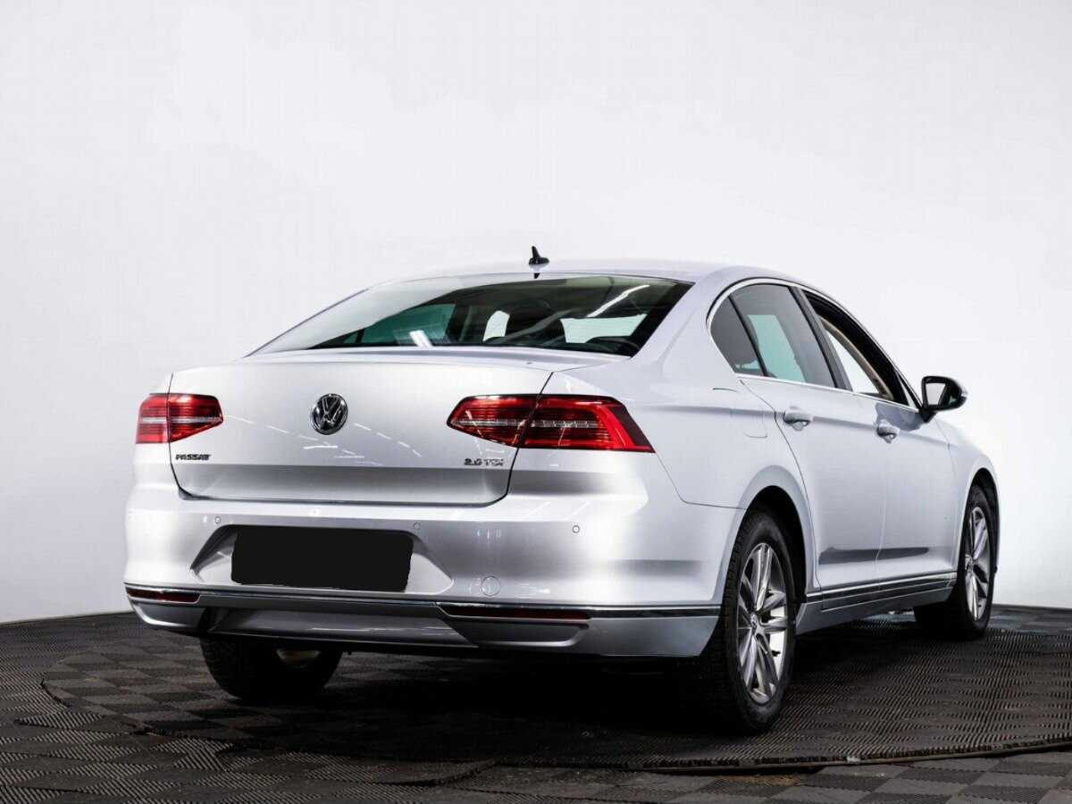 Volkswagen Passat 2017 года с пробегом. Фото: #5