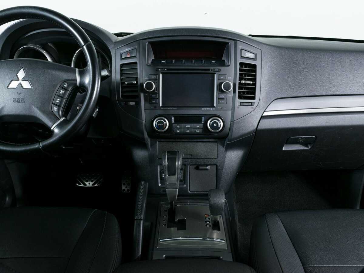 Mitsubishi Pajero 2012 года с пробегом. Фото: #8