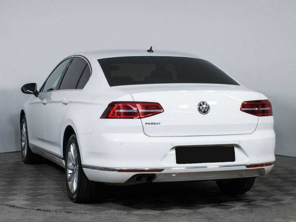 Volkswagen Passat 2017 года с пробегом. Фото: #5