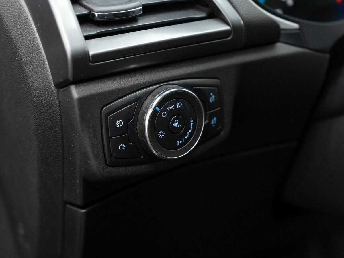 Ford Mondeo 2017 года с пробегом. Фото: #15