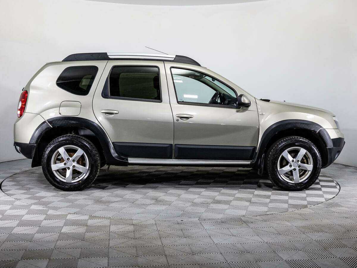 Renault Duster 2013 года с пробегом. Фото: #3