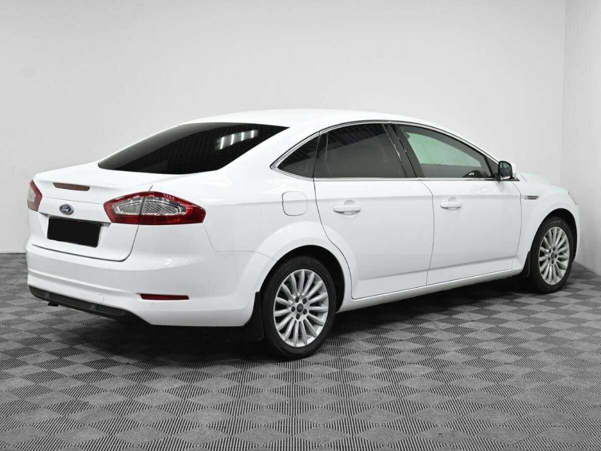 Ford Mondeo 2013 года с пробегом. Фото: #1