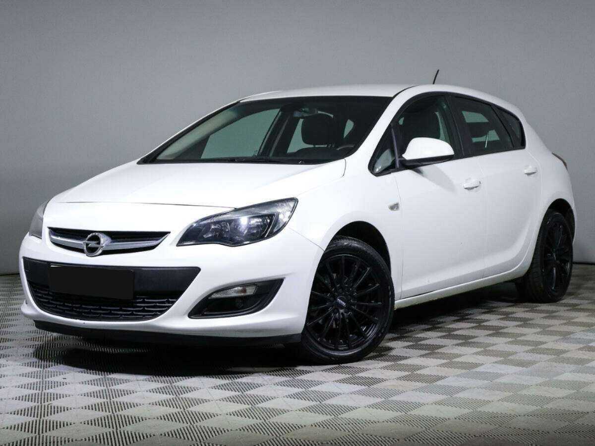 Opel Astra 2012 года с пробегом. Фото: #0