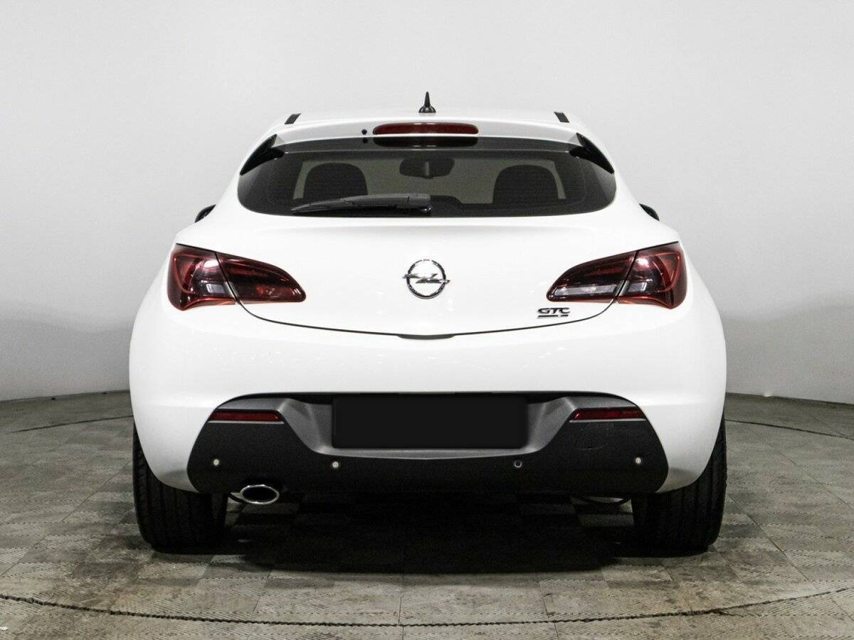 Opel Astra 2013 года с пробегом. Фото: #5