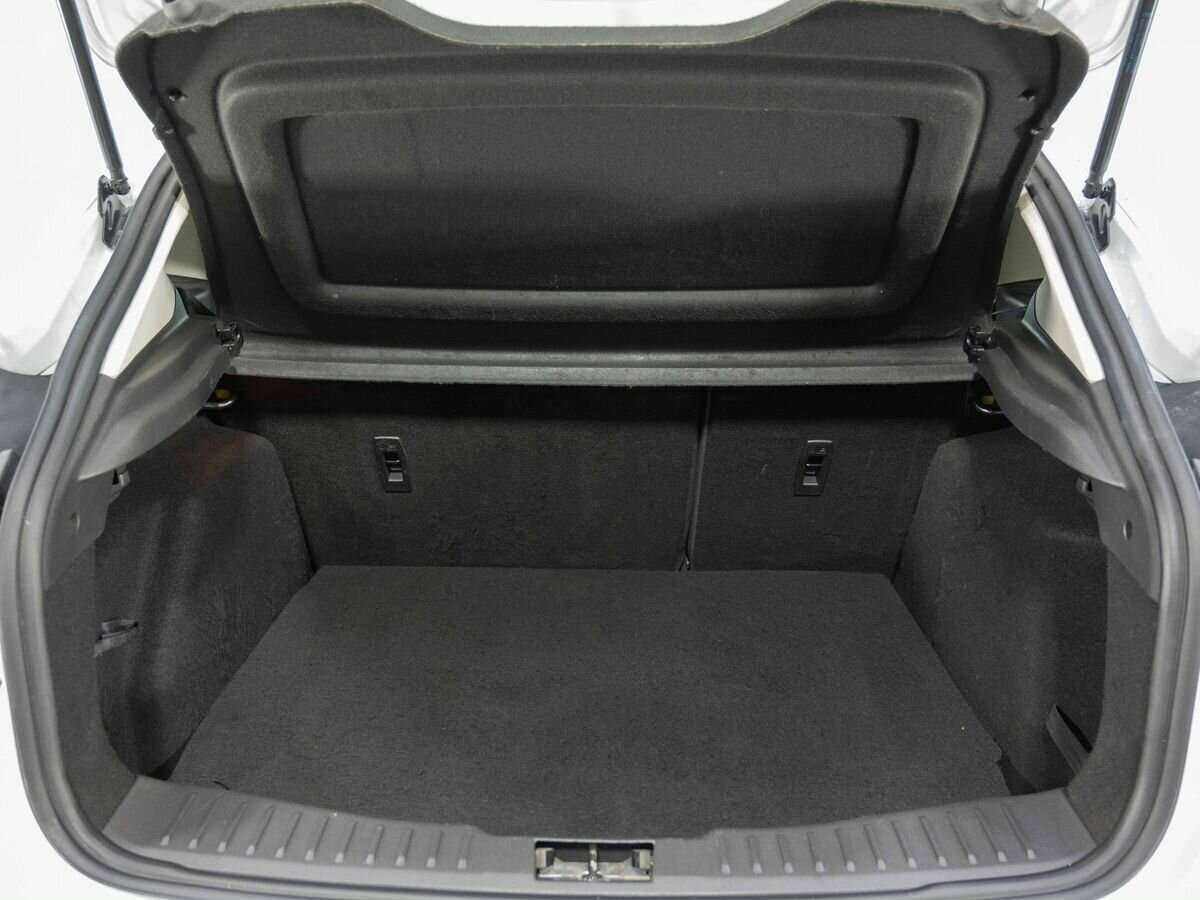 Ford Focus 2017 года с пробегом. Фото: #21