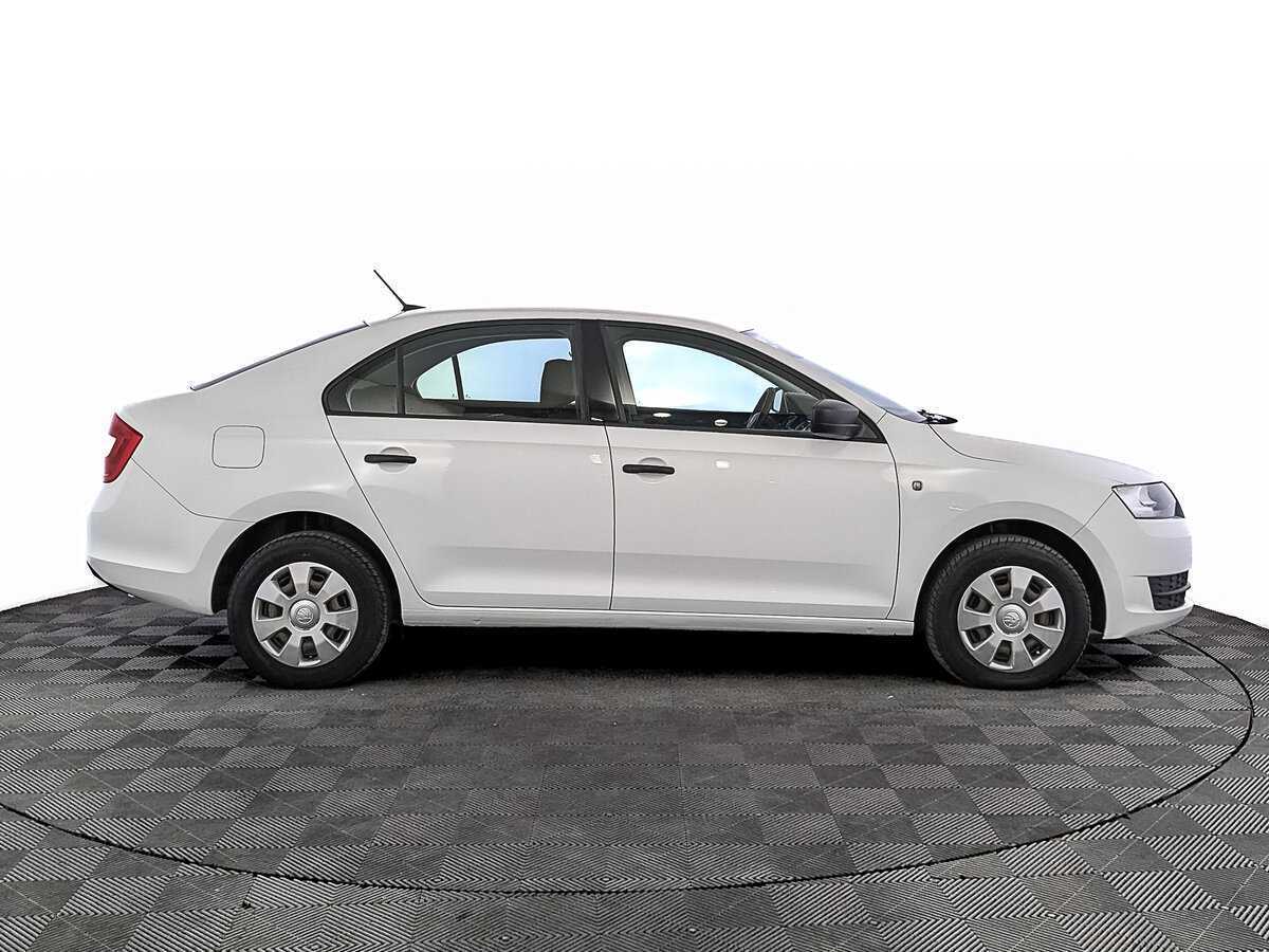 Skoda Rapid 2017 года с пробегом. Фото: #3