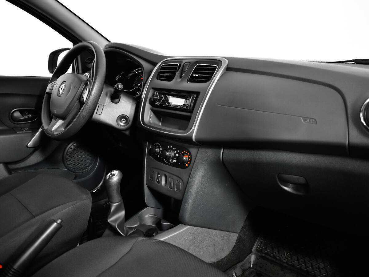 Renault Sandero 2017 года с пробегом. Фото: #6