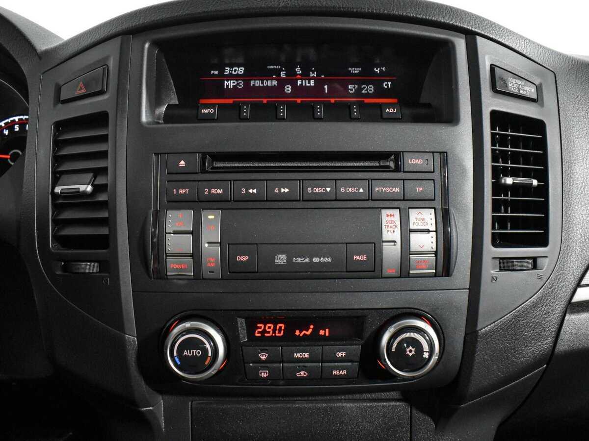 Mitsubishi Pajero 2013 года с пробегом. Фото: #13