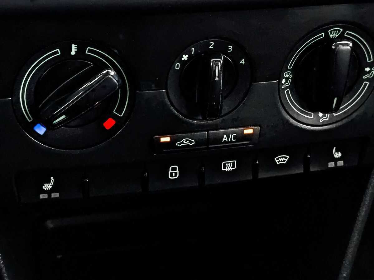 Skoda Rapid 2019 года с пробегом. Фото: #20