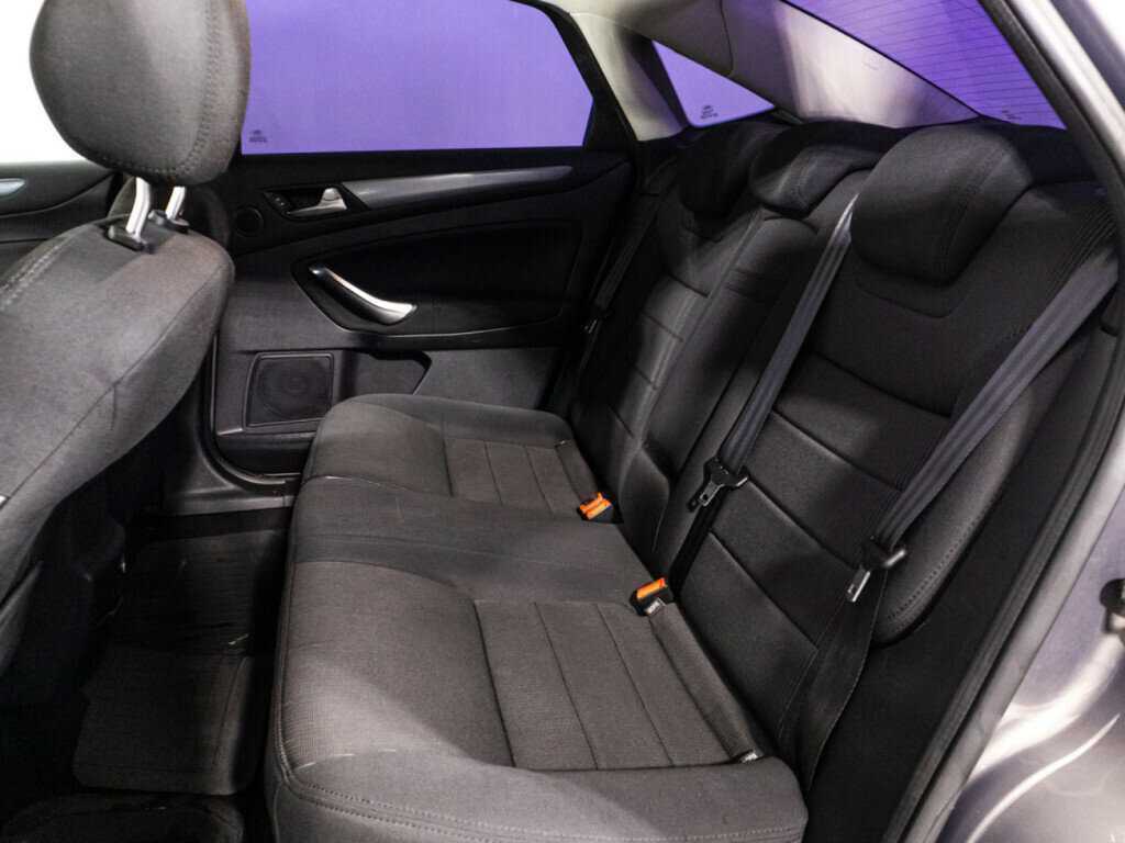 Ford Mondeo 2012 года с пробегом. Фото: #9