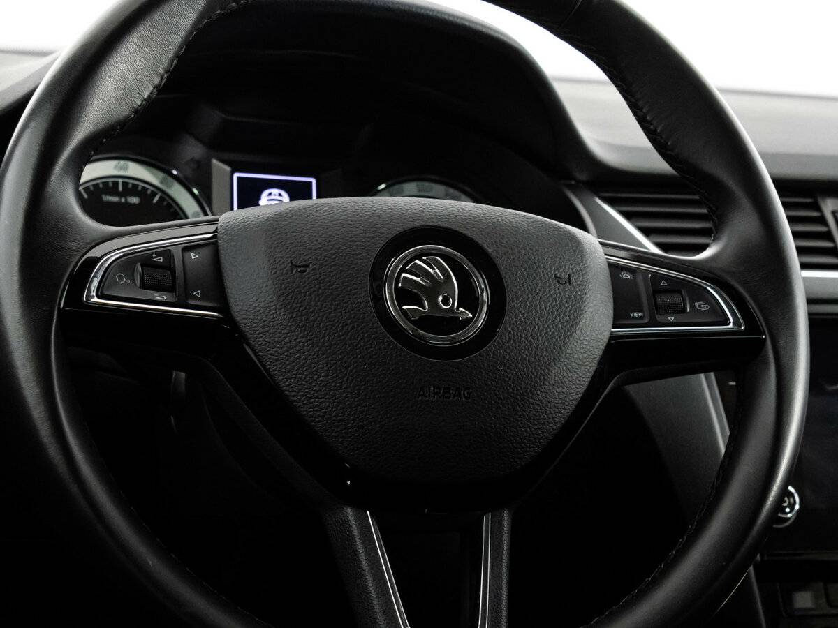 Skoda Octavia 2020 года с пробегом. Фото: #9