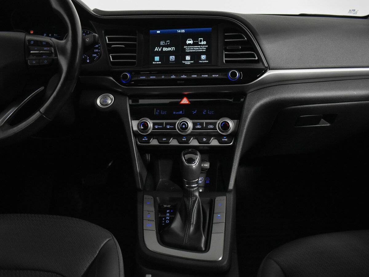 Hyundai Elantra 2019 года с пробегом. Фото: #12