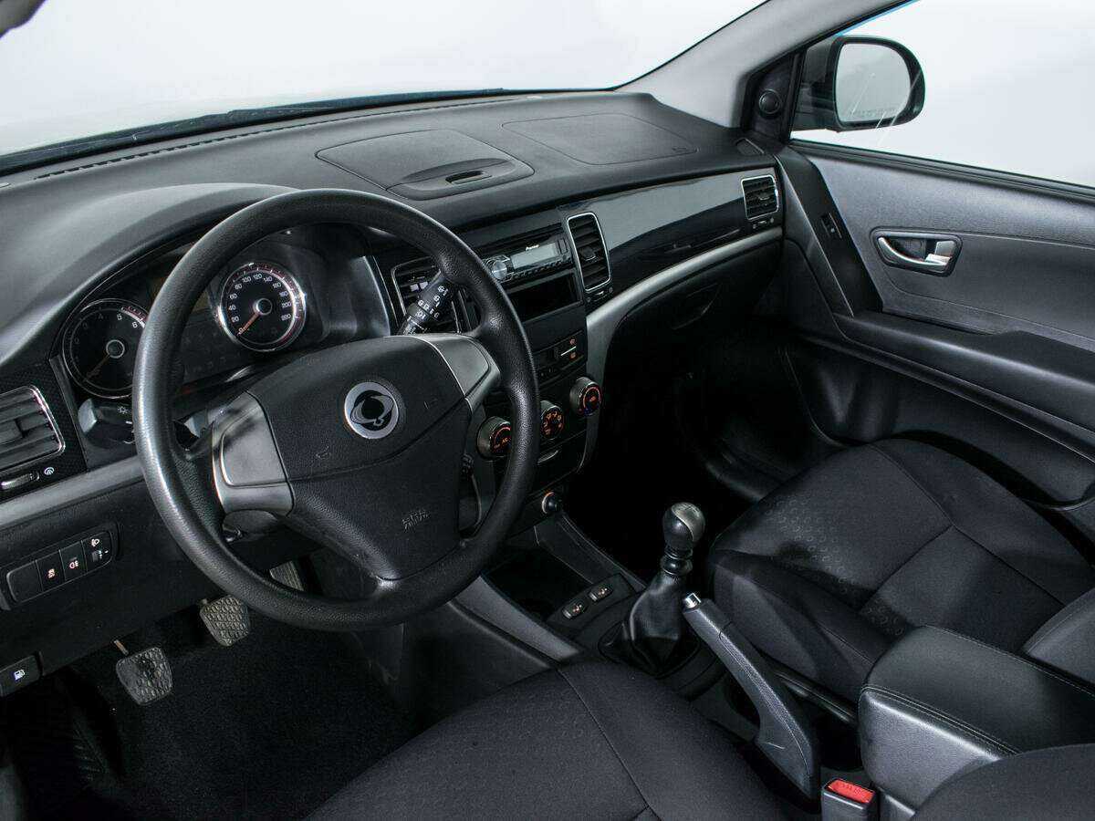 SsangYong Actyon 2012 года с пробегом. Фото: #12