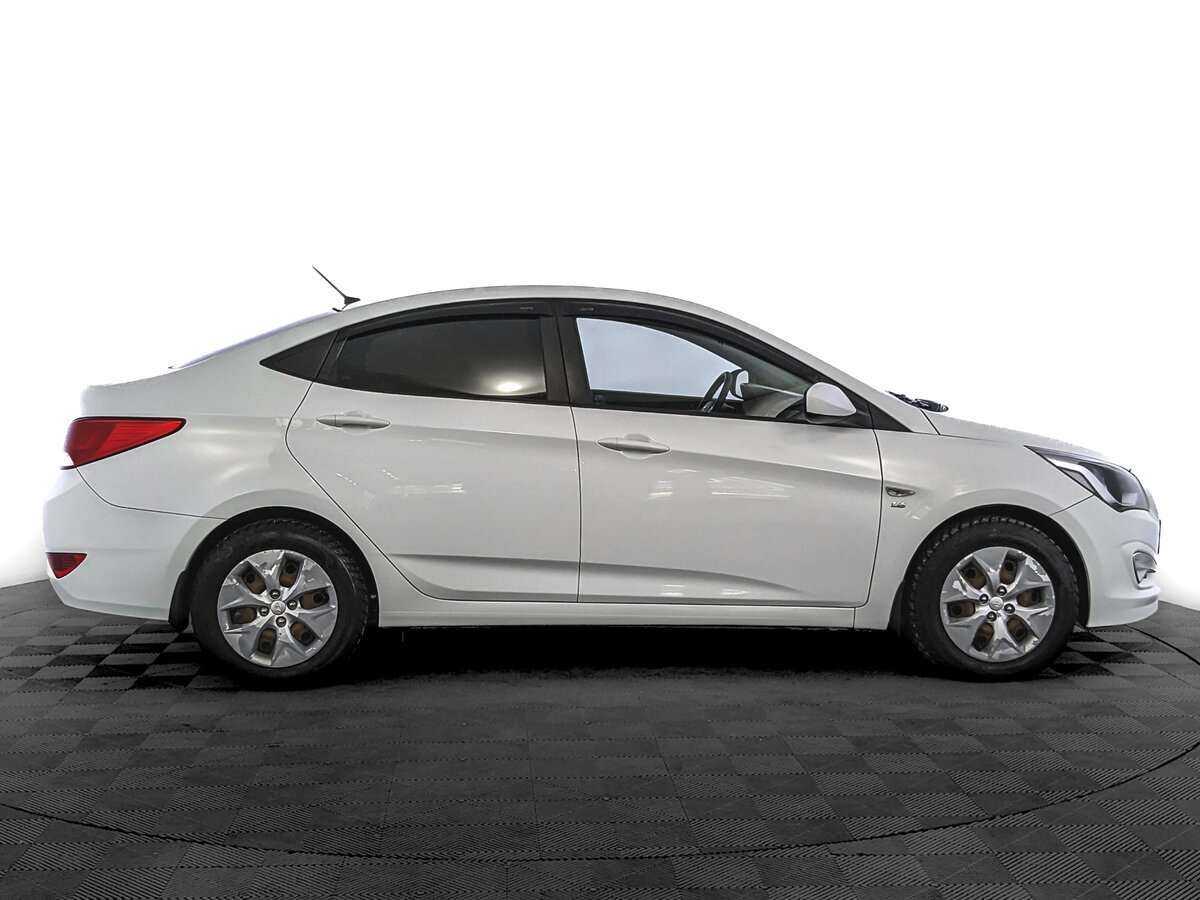 Hyundai Solaris 2015 года с пробегом. Фото: #2