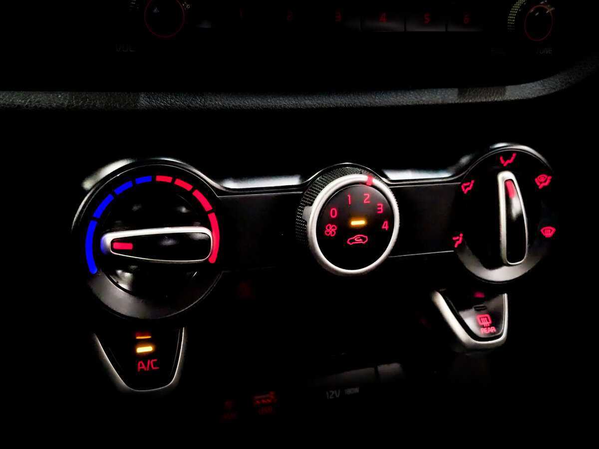 Kia Rio 2020 года с пробегом. Фото: #22