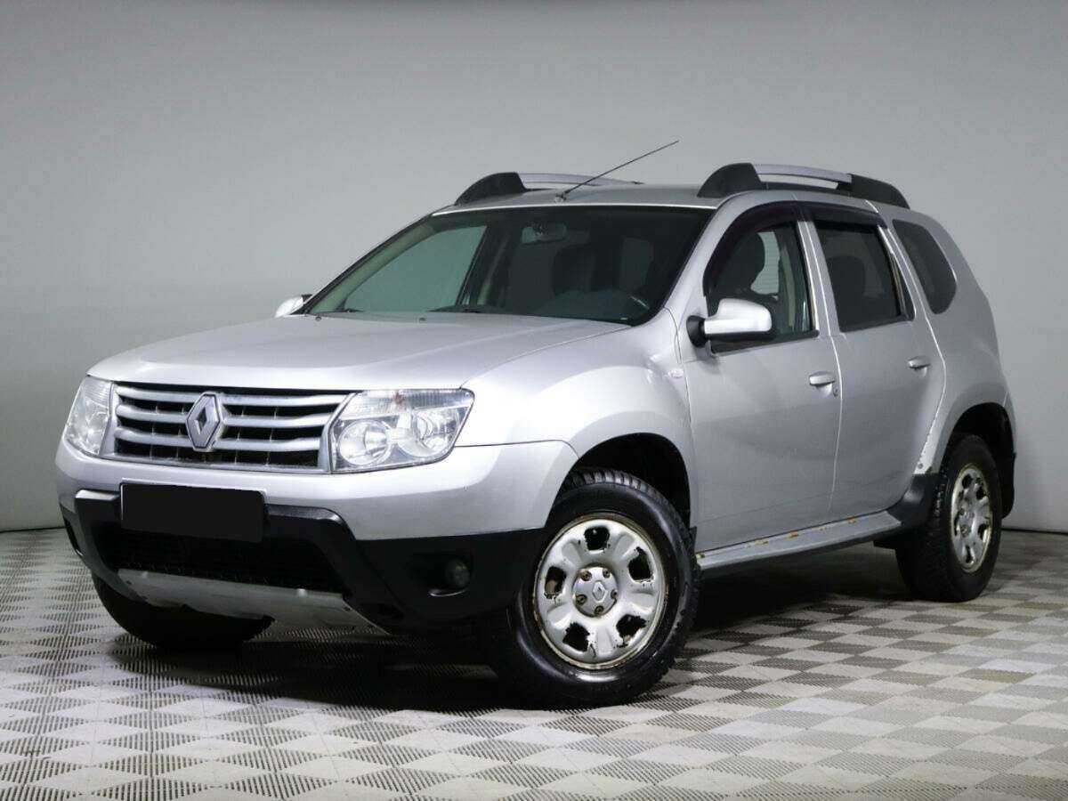 Renault Duster 2012 года с пробегом. Посмотреть фото