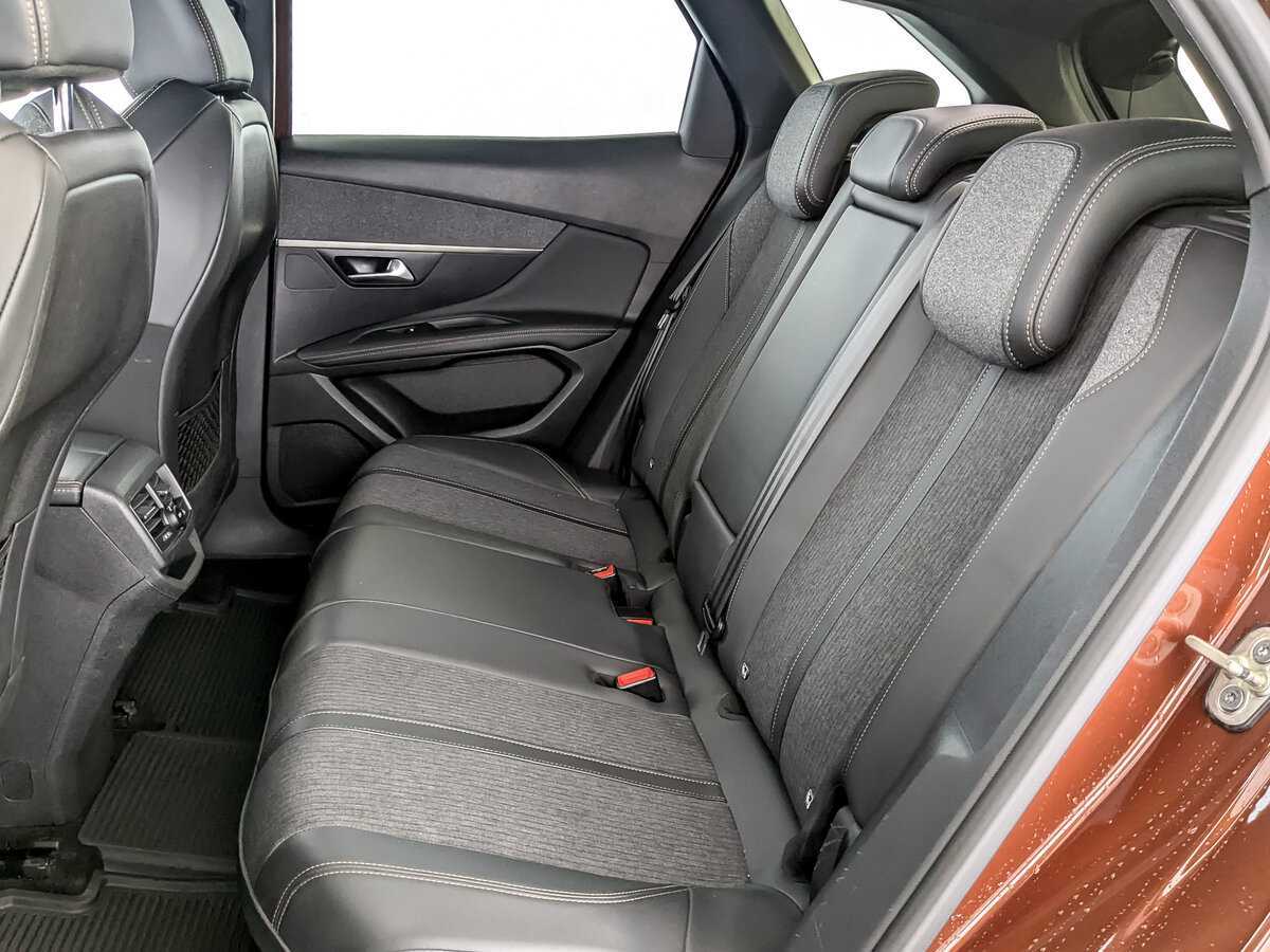 Peugeot 3008 2019 года с пробегом. Фото: #11