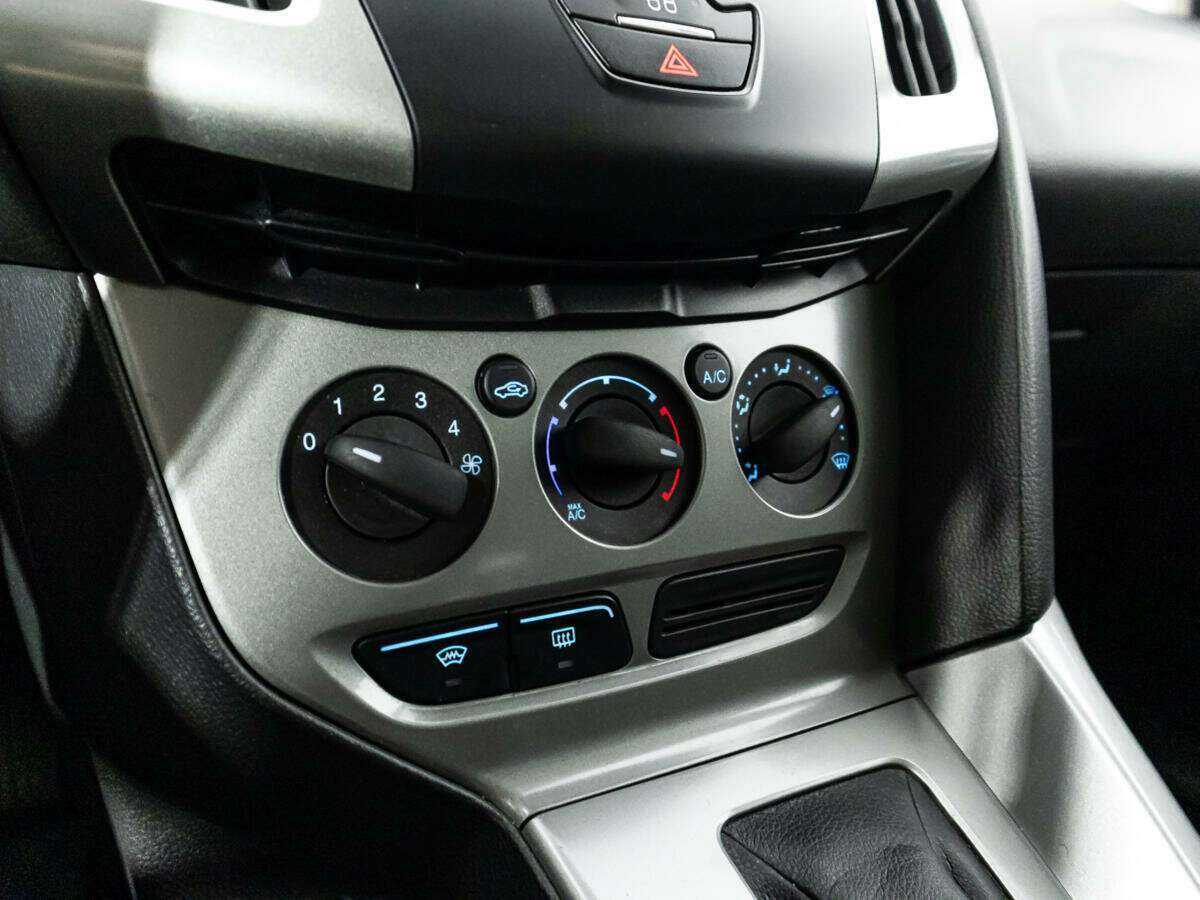 Ford Focus 2013 года с пробегом. Фото: #14