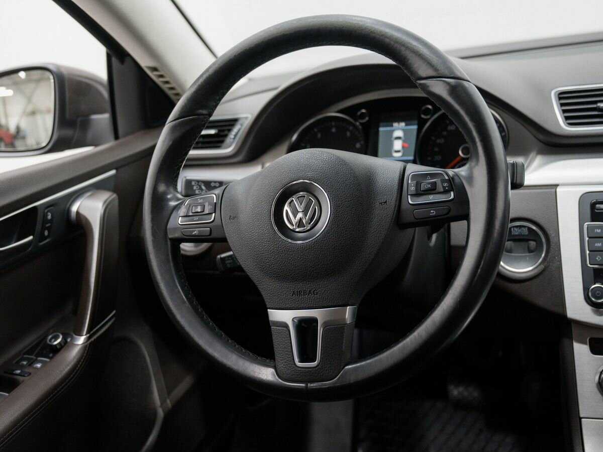 Volkswagen Passat 2012 года с пробегом. Фото: #11