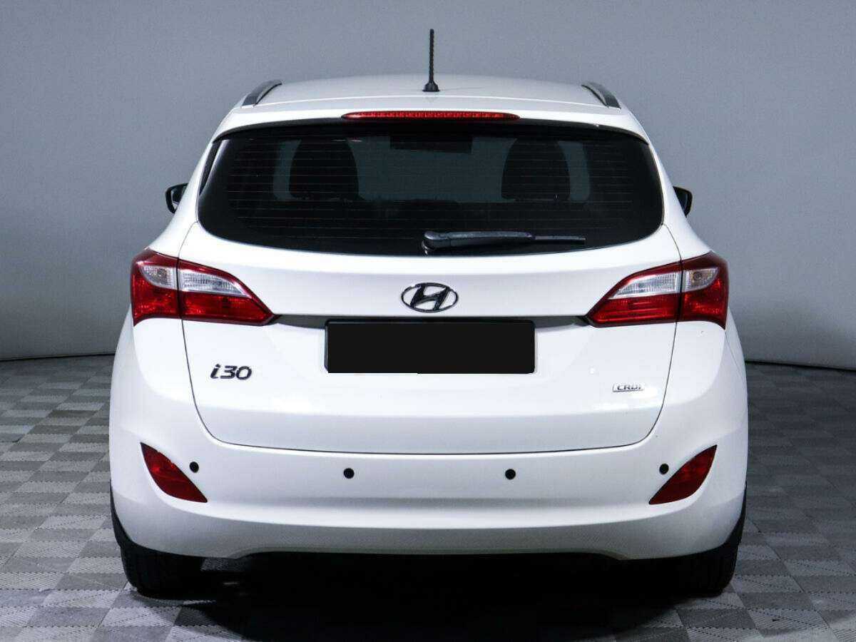 Hyundai i30 2013 года с пробегом. Фото: #4