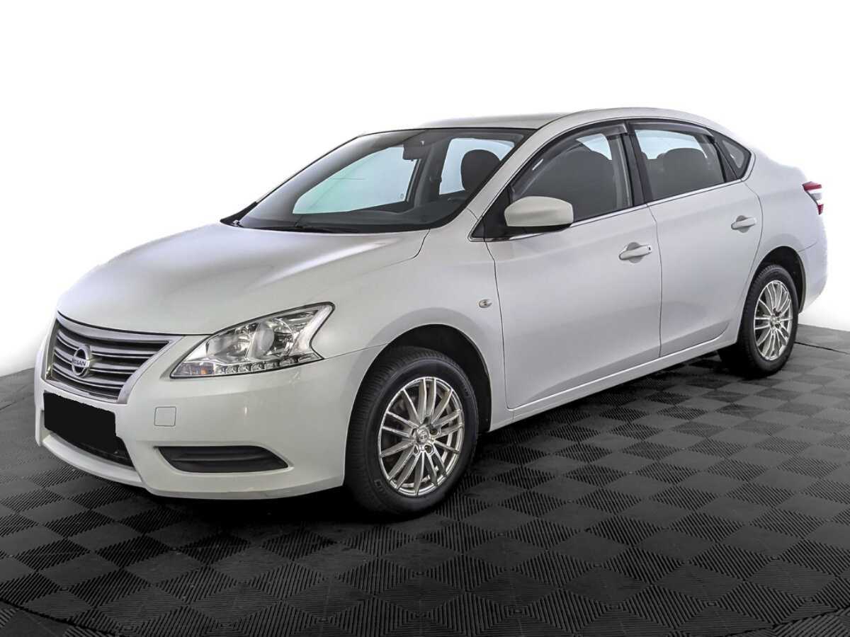 Nissan Sentra 2015 года с пробегом. Посмотреть фото