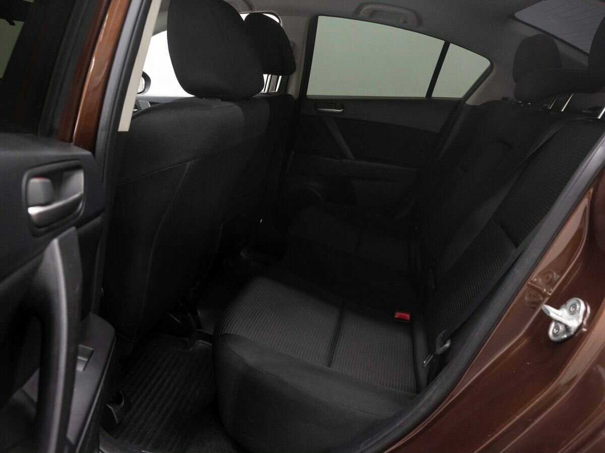 Mazda 3 2012 года с пробегом. Фото: #9