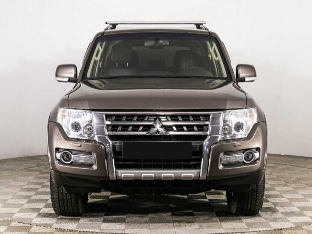 Mitsubishi Pajero 2014 года с пробегом. Фото: #1