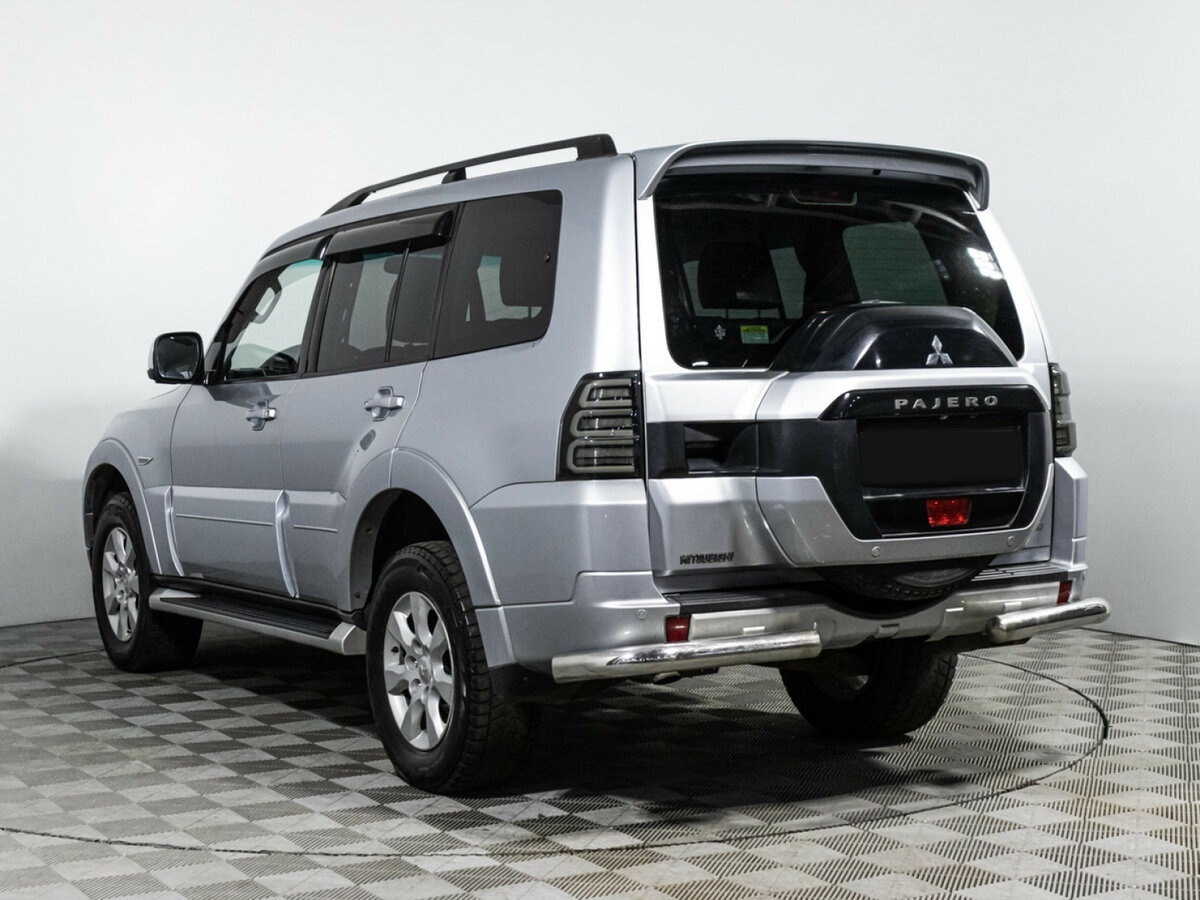 Mitsubishi Pajero 2015 года с пробегом. Фото: #5