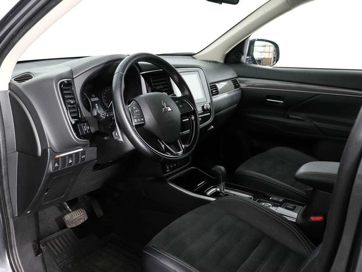 Mitsubishi Outlander 2022 года с пробегом. Фото: #9