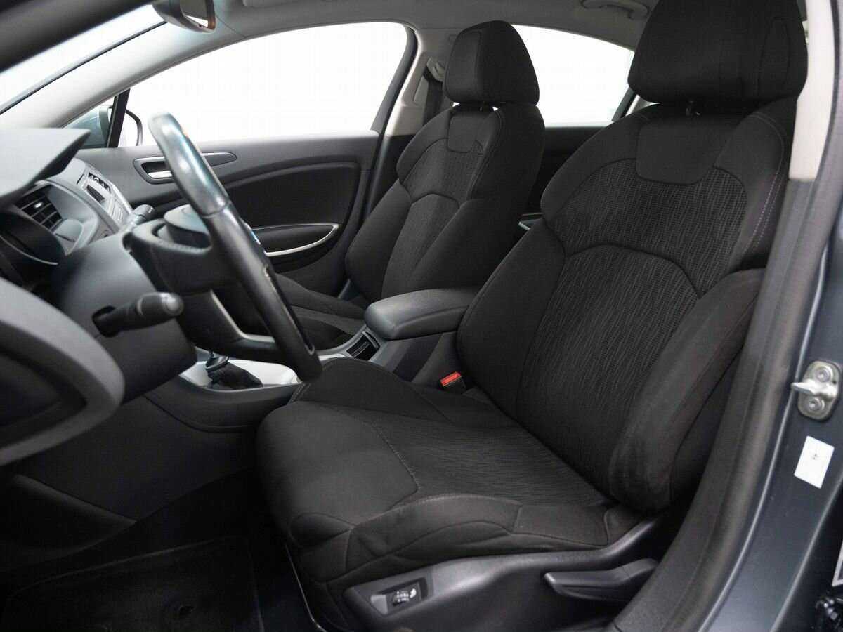 Citroen C5 2012 года с пробегом. Фото: #7