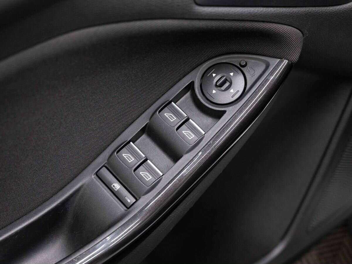 Ford Focus 2017 года с пробегом. Фото: #20