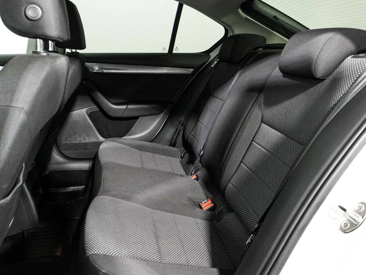 Skoda Octavia 2016 года с пробегом. Фото: #9